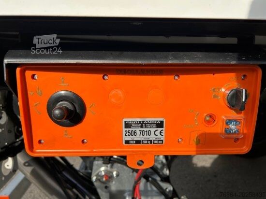 Remorque surbaissée KRONE SE CITY KüHLER, TK SLXI 300, 1-ACHSAUFLIEGER MIT HEBEBüHNE