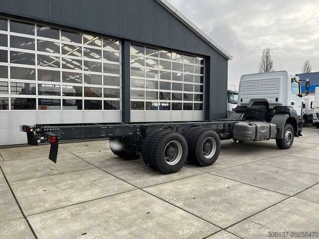 Fahrgestell mit Fahrerhaus Mercedes-Benz Axor 3344 6x4 Chassis Cabin