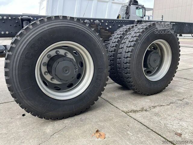 Fahrgestell mit Fahrerhaus Mercedes-Benz Axor 3344 6x4 Chassis Cabin