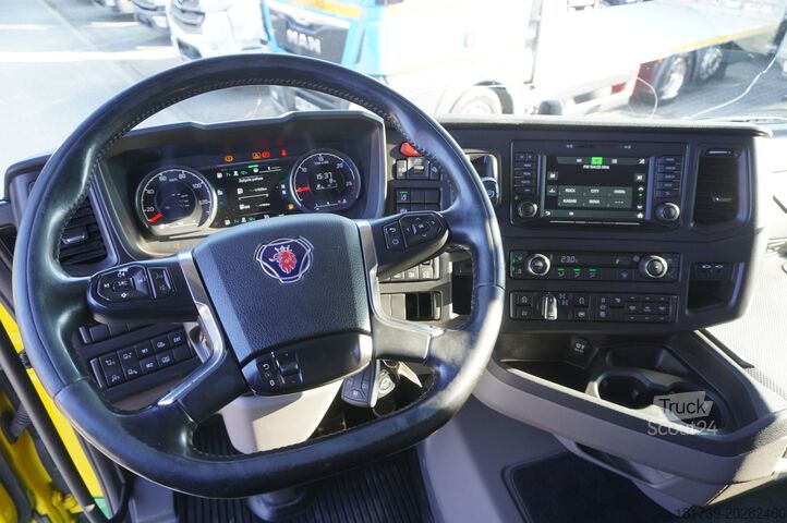 Posuvná plachta SCANIA R650 V8 8 × 4 /4 / 2020 / Curtainsider