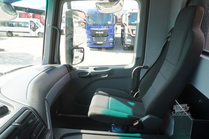 Savivartis su kranu Mercedes-Benz Actros 2641 6×4 E5 / Crane / Dumper