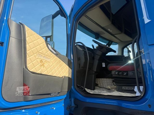 Кран-манипулятор на шасси грузовика VOLVO FH 500 6x2 Container Pritsche Fassi F455 Kran