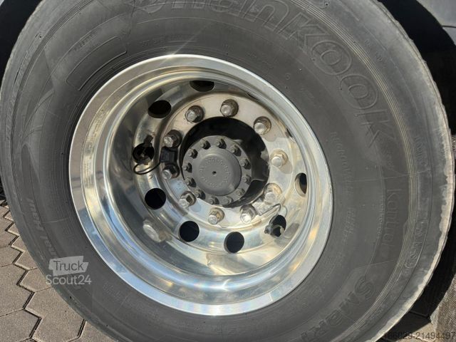 Кран-манипулятор на шасси грузовика VOLVO FH 500 6x2 Container Pritsche Fassi F455 Kran