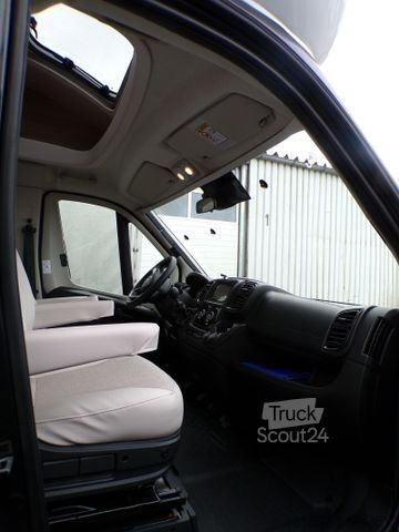 Camper semintegrato BÜRSTNER Limited T 660 Tageszulassung / Winterpaket, Safe