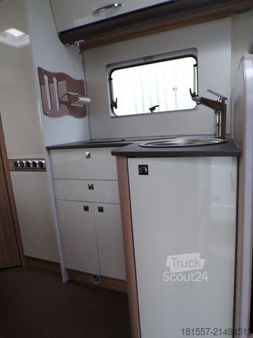 Camper semintegrato BÜRSTNER Limited T 660 Tageszulassung / Winterpaket, Safe