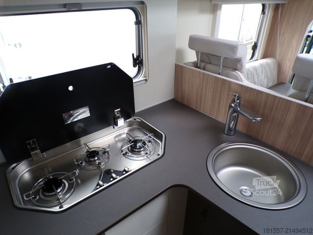 Camper semintegrato BÜRSTNER Limited T 660 Tageszulassung / Winterpaket, Safe