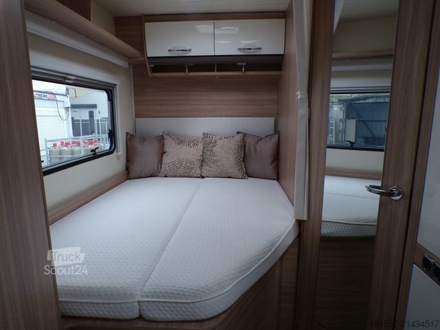Camper semintegrato BÜRSTNER Limited T 660 Automatik, Winterpaket, Hubbett