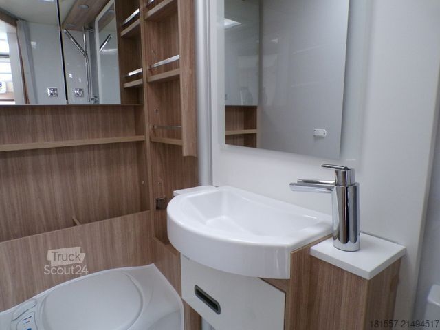 Camper semintegrato BÜRSTNER Limited T 660 Automatik, Winterpaket, Hubbett