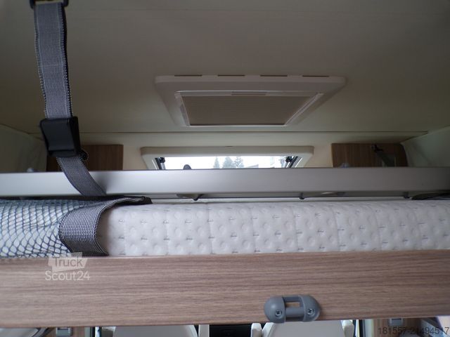 Camper semintegrato BÜRSTNER Limited T 660 Automatik, Winterpaket, Hubbett