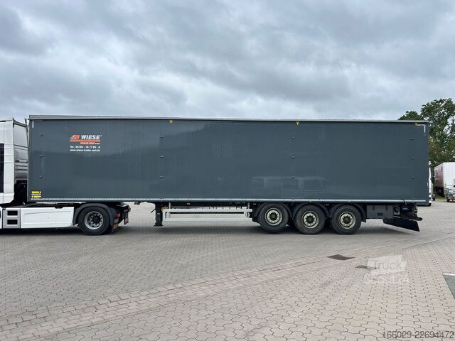 Semirreboque com piso móvel KRAKER CF-Z Schubboden 92m³ 10mm Boden Sehr sauber