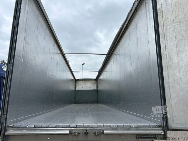 Semirreboque com piso móvel KRAKER CF-Z Schubboden 92m³ 10mm Boden Sehr sauber