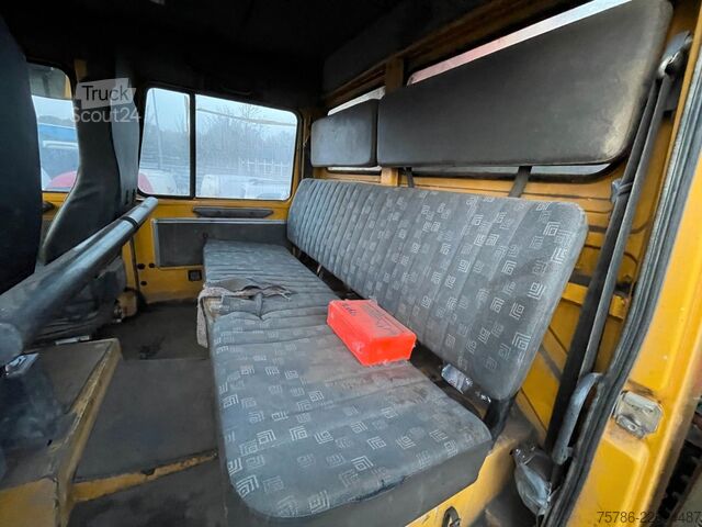 Lastbilsmonterad kran UNIMOG U 5000 Doka Pritsche/ PK 10.502 A/ AC/ AHK/ EU 3
