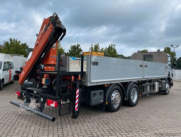 Lastbilsmonterad kran SCANIA P 320 BL 7.4m Pritsche/ Atlas 126.3+FB/ 10m=1.4t
