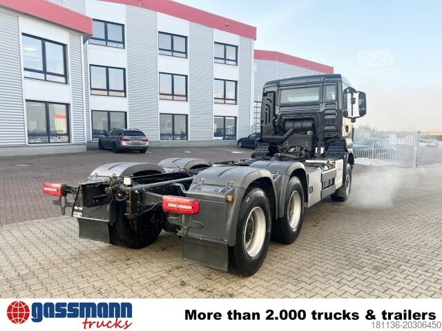 Camion benne à bras amovible MAN TGS 26.500 6X6 BL, Intarder