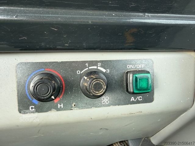 Minibagger KOMATSU PC80MR-5 / 2022 Baujahr / 1.630 H