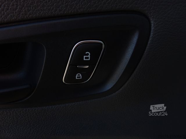 Minibus FORD Transit Kombi 350 L3H2 Trend 360Kam Navi 9Sitz