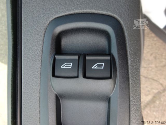 Minibus FORD Transit Kombi 350 L3H2 Trend 360Kam Navi 9Sitz