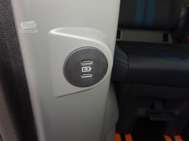 Minibus FORD Tourneo Custom Sport 320 L1 AWD Stndhz Matrix