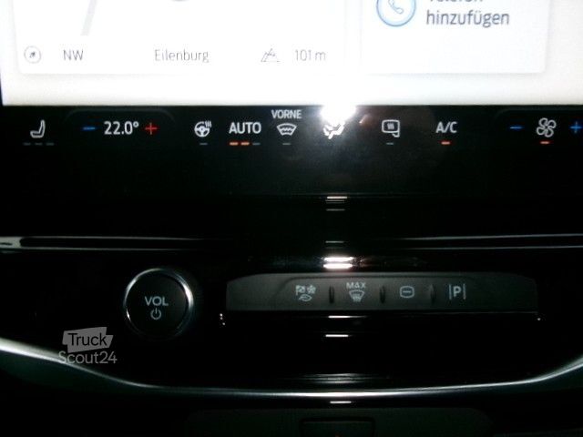 Vrachtwagen met bakwagen FORD Transit 350L4 Trend AT Koffer LWB Xenon Kam ACC