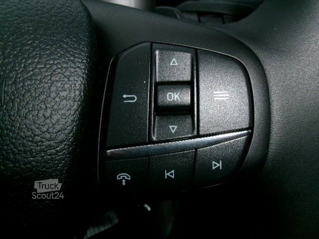 Vrachtwagen met bakwagen FORD Transit 350L4 Trend AT Koffer LWB Xenon Kam ACC