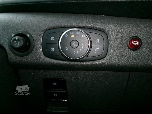 Vrachtwagen met bakwagen FORD Transit 350L4 Trend AT Koffer LWB Xenon Kam ACC