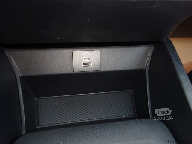 Bestelwagen FORD Ranger XLT 4x4 DoKa AT Winterd. Streuer Schild