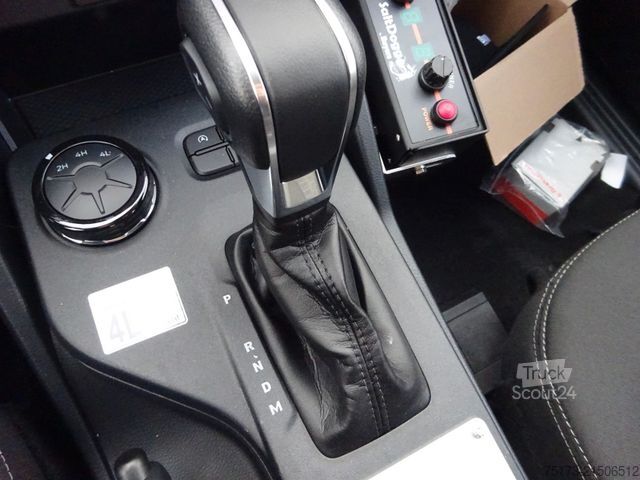 Bestelwagen FORD Ranger XLT 4x4 DoKa AT Winterd. Streuer Schild