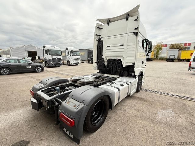 Trator de grande volume MAN TGX 18.470 4x2LL MEGA 2 Tanks Retarder Navi StHz