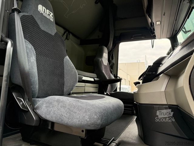 Trator de grande volume MAN TGX 18.470 4x2LL MEGA 2 Tanks Retarder Navi StHz