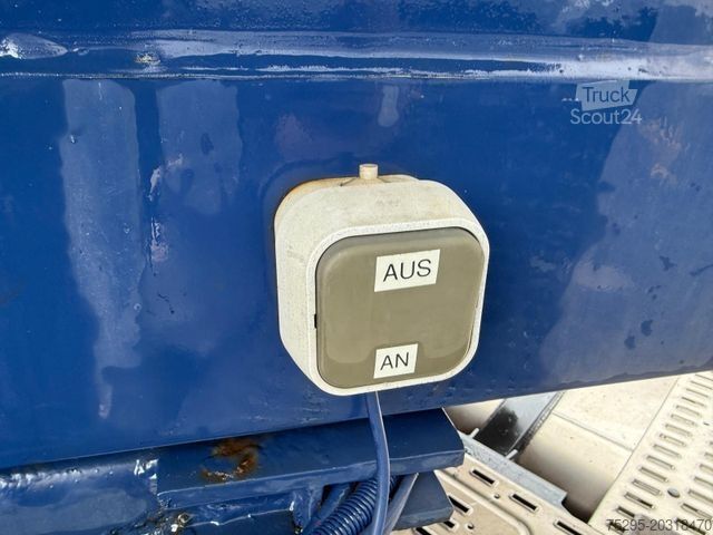 Køletrailer KÄSSBOHRER 3 Achs ThermoKing SMX-50 defekt Lamberet Aufbau