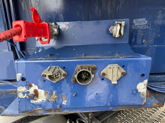 Køletrailer KÄSSBOHRER 3 Achs ThermoKing SMX-50 defekt Lamberet Aufbau