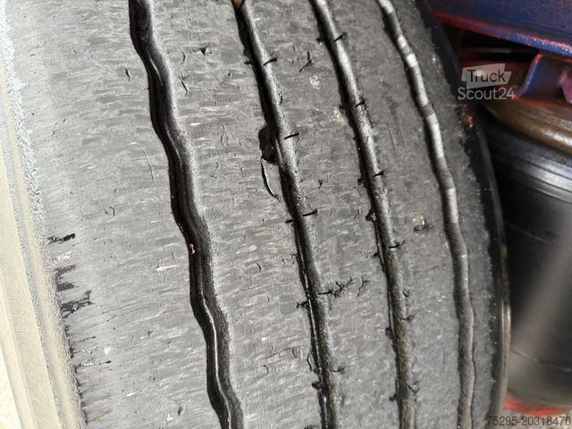 Køletrailer KÄSSBOHRER 3 Achs ThermoKing SMX-50 defekt Lamberet Aufbau