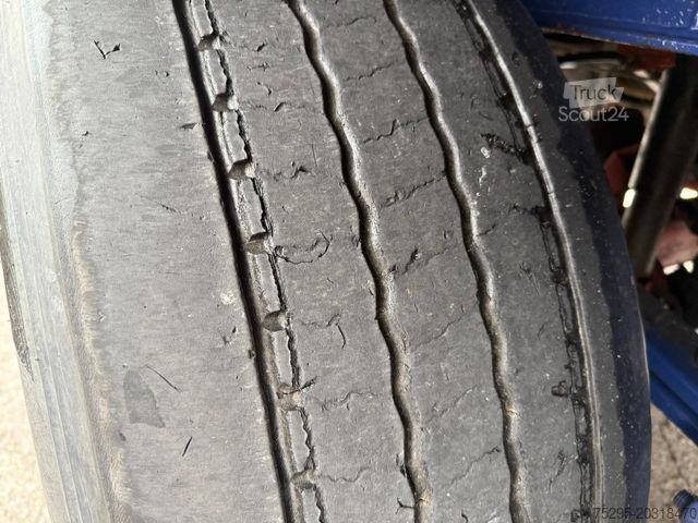Køletrailer KÄSSBOHRER 3 Achs ThermoKing SMX-50 defekt Lamberet Aufbau