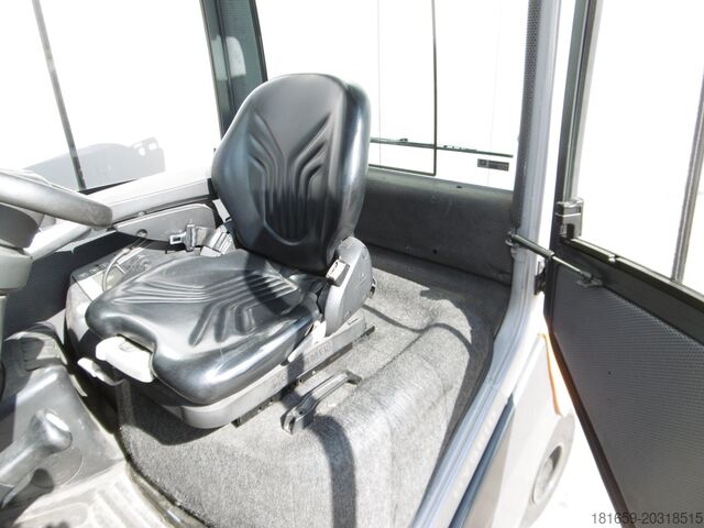 Empilhadeira frontal STILL RX 70-25