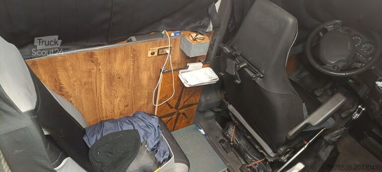 Pakettiauto matkailuauto / matkailuauto Iveco Daily 35