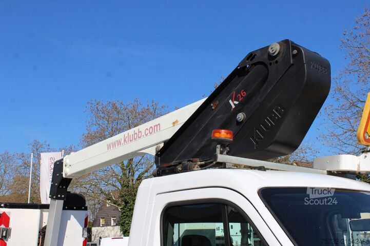 Plataforma elevadora sobre camión Renault Master  Bühne KLUBB 11m   2 Personen Korb 200kg