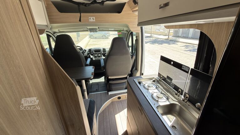 Avtodom Fiat Ducato Weinsberg Carabus 2024 | Manual | Techo elevable