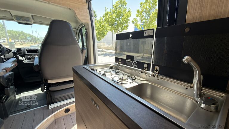 Avtodom Fiat Ducato Weinsberg Carabus 2024 | Manual | Techo elevable