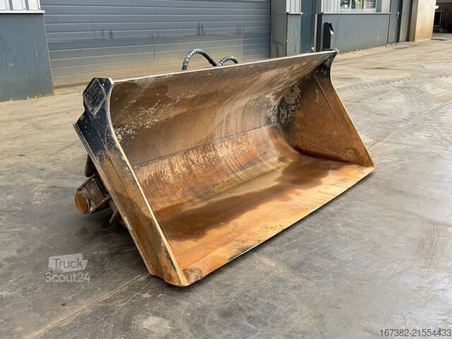 Standard bucket ZFE Side-Tilting bucket