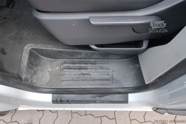 Panelinis furgonas VOLKSWAGEN T5 Transporter Kasten 4Motion/Klima/AHK/FN: 217