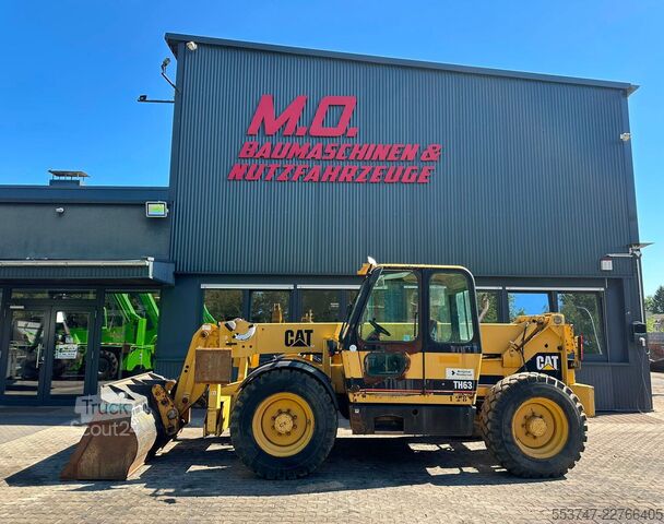 телескопічний навантажувач Caterpillar TH63
