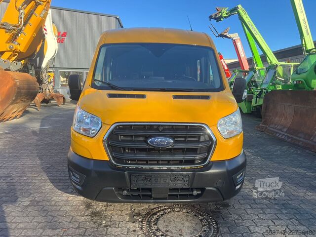 Dubă de livrări Ford Transit