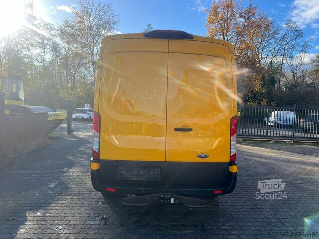 Dubă de livrări Ford Transit