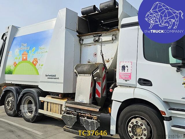 Vuilniswagen Mercedes-Benz Antos 2536