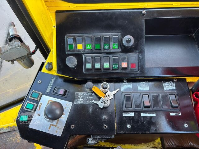 Grader Vammas RG-17A