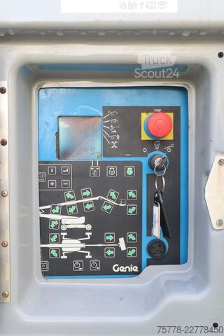 Schaarlift Genie ZX-135/70 | 43 METER | 272 KG