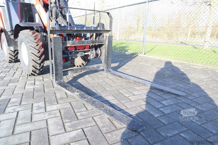 încărcător Manitou MLA 2-25 H NEW UNUSED | FORKS | STAGE V