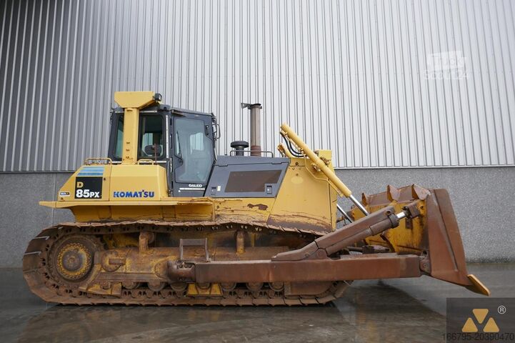 μπουλντόζα Komatsu D85PX-15
