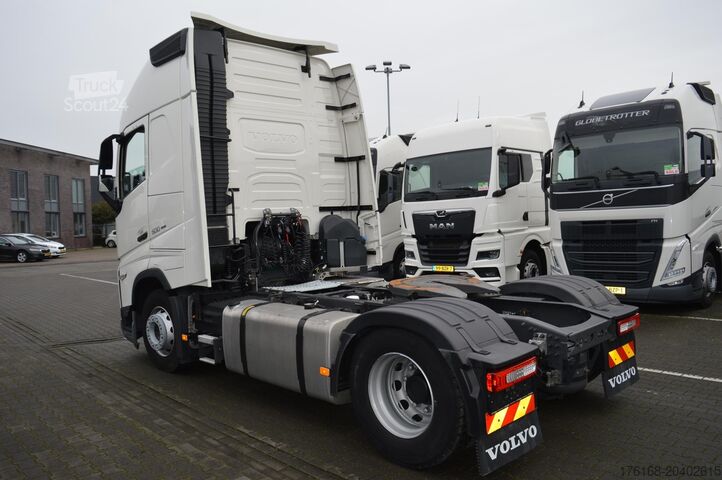 وحدة جرار قياسية VOLVO FH 500 Globetrotter XL