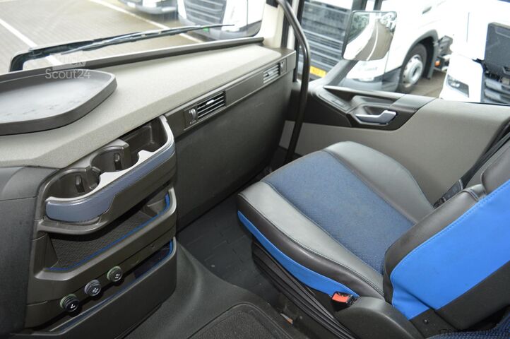 وحدة جرار قياسية VOLVO FH 500 Globetrotter XL